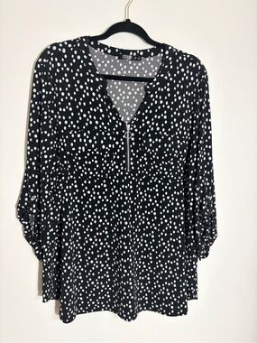 Cure. Black & White Polka-Dot Zip-Front interview top Blouse 2xl